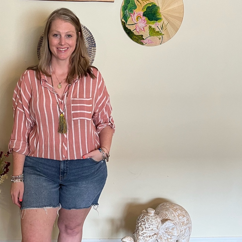Torrid size 2 button up tunic